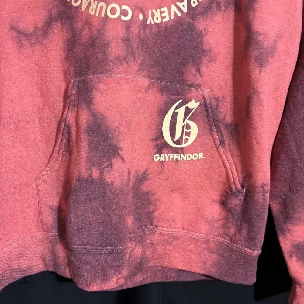Harry Potter Hoodie size M Gryffindor Tie Dye Lion Crest Wizarding World - Picture 2 of 7